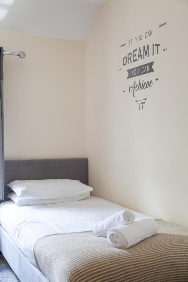 Hereford - Mayflower Coach House, Modern 2 Bedroom Property With Parking, Located South Of Hereford City, Suitable For Small Family, Couple Or Contractors - Sleeps Up To 5 Guests - Hosted By Rentmyhouse Εξωτερικό φωτογραφία