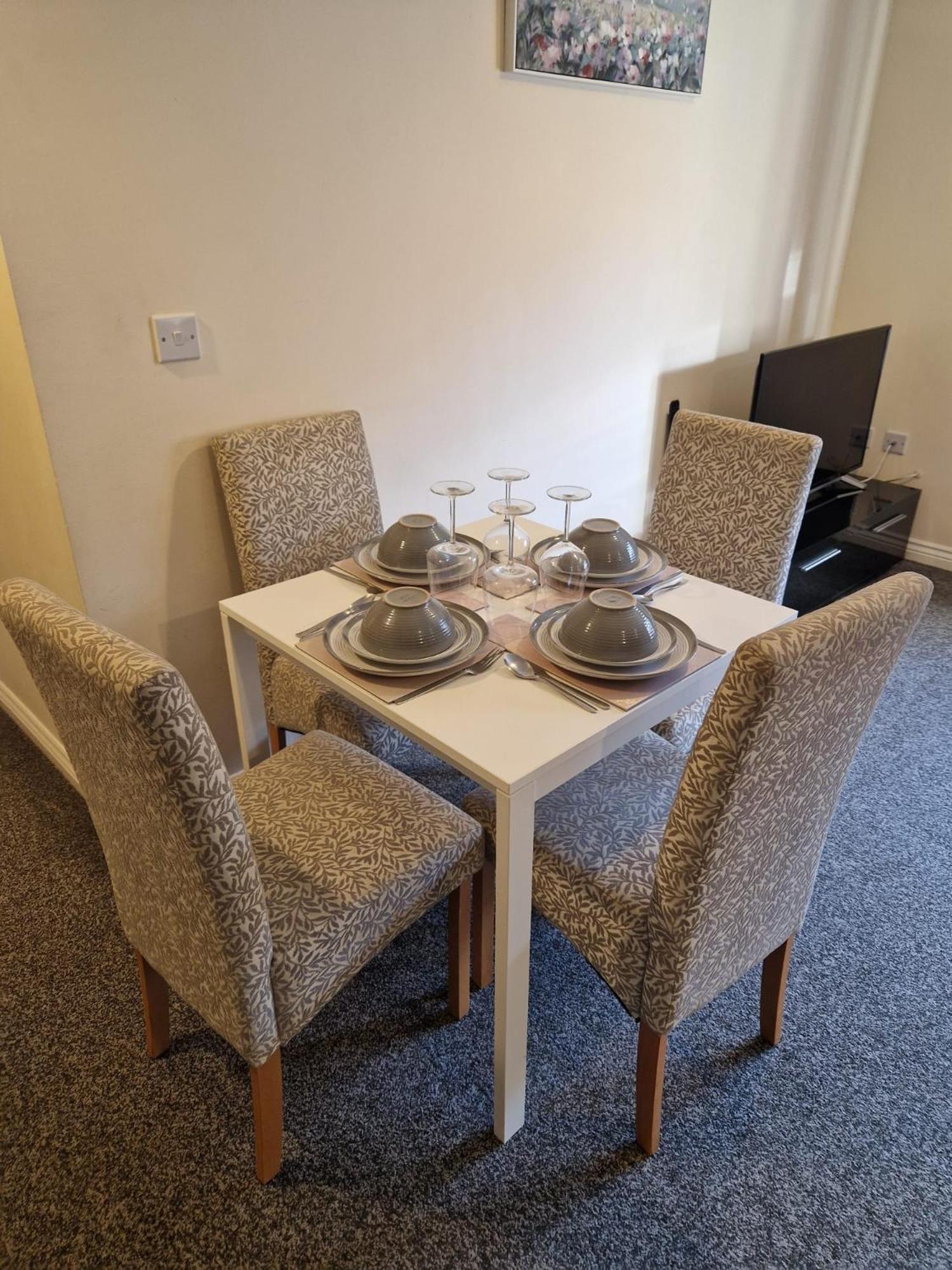 Hereford - Mayflower Coach House, Modern 2 Bedroom Property With Parking, Located South Of Hereford City, Suitable For Small Family, Couple Or Contractors - Sleeps Up To 5 Guests - Hosted By Rentmyhouse Εξωτερικό φωτογραφία